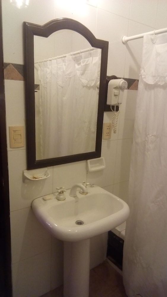 Double Room Single Use, 2 Queen Beds photo 2