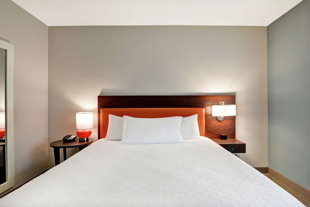 Suite, 1 Bedroom, Accessible, Bathtub - Photo 1