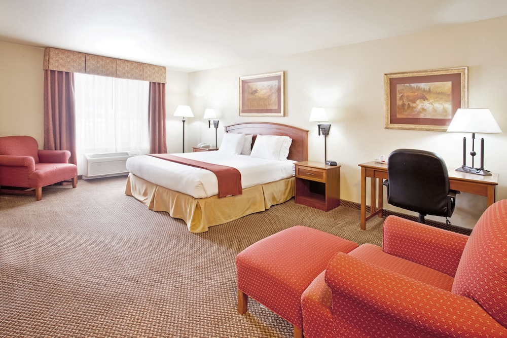 Room, 1 King Bed, Accessible (Hearing) - Photo 2