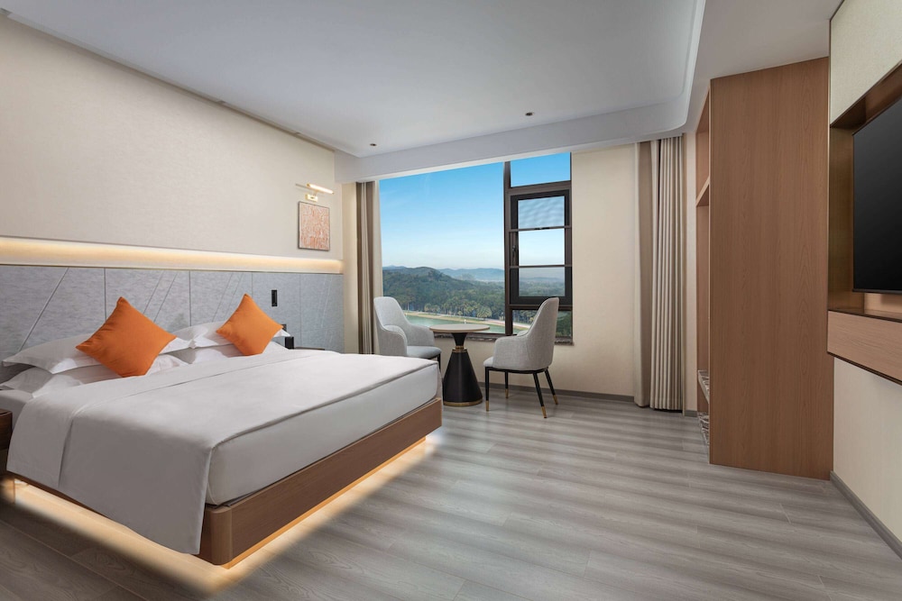 Superior Room, 1 King Bed, Non Smoking photo 1