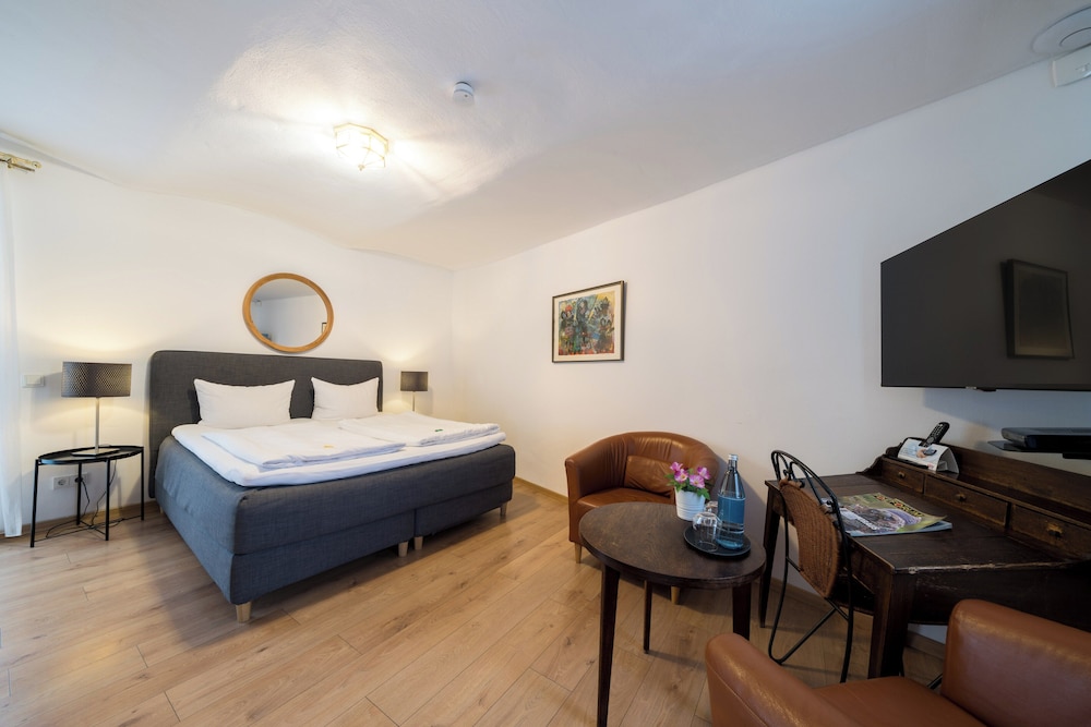 Classic Double Room