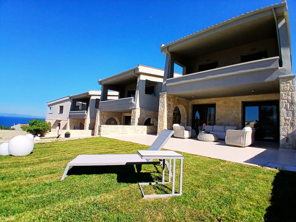 Luxury 3 Floor Villa Sea View 160 sqm photo 2