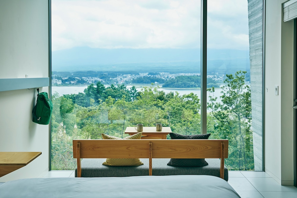 King size bed room with mountain view(Deck Chair) photo 2