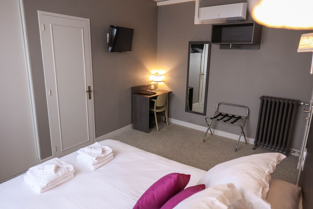 Classic Double Room - Photo 6