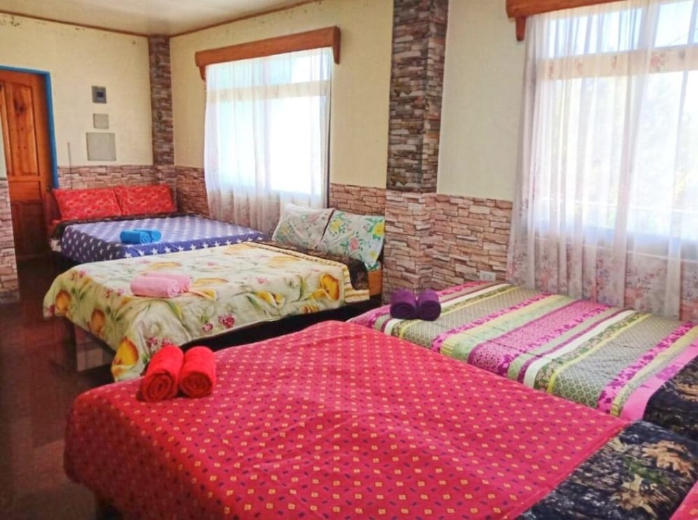 Family Room, 1 Bedroom, Private Bathroom, Mountain View photo 1