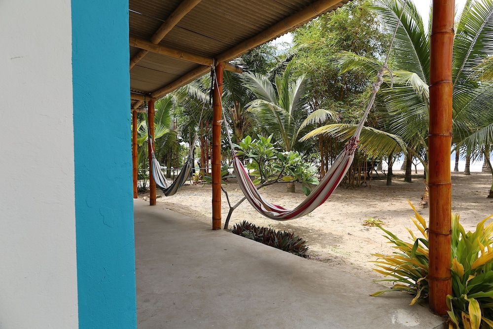 Standard Quadruple Room, 2 Double Beds, Private Bathroom, Beachfront photo 3