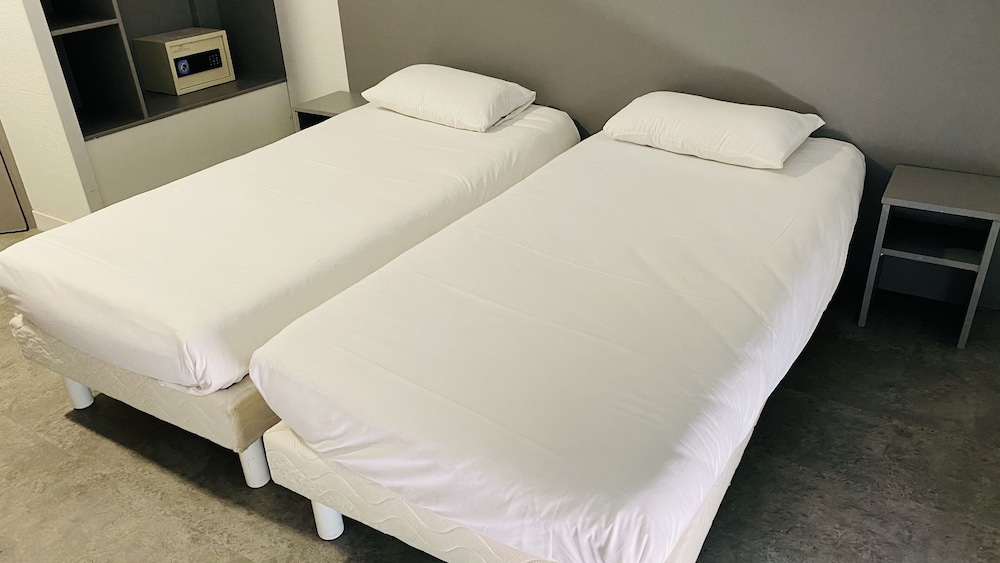 Double or Twin Room photo 3