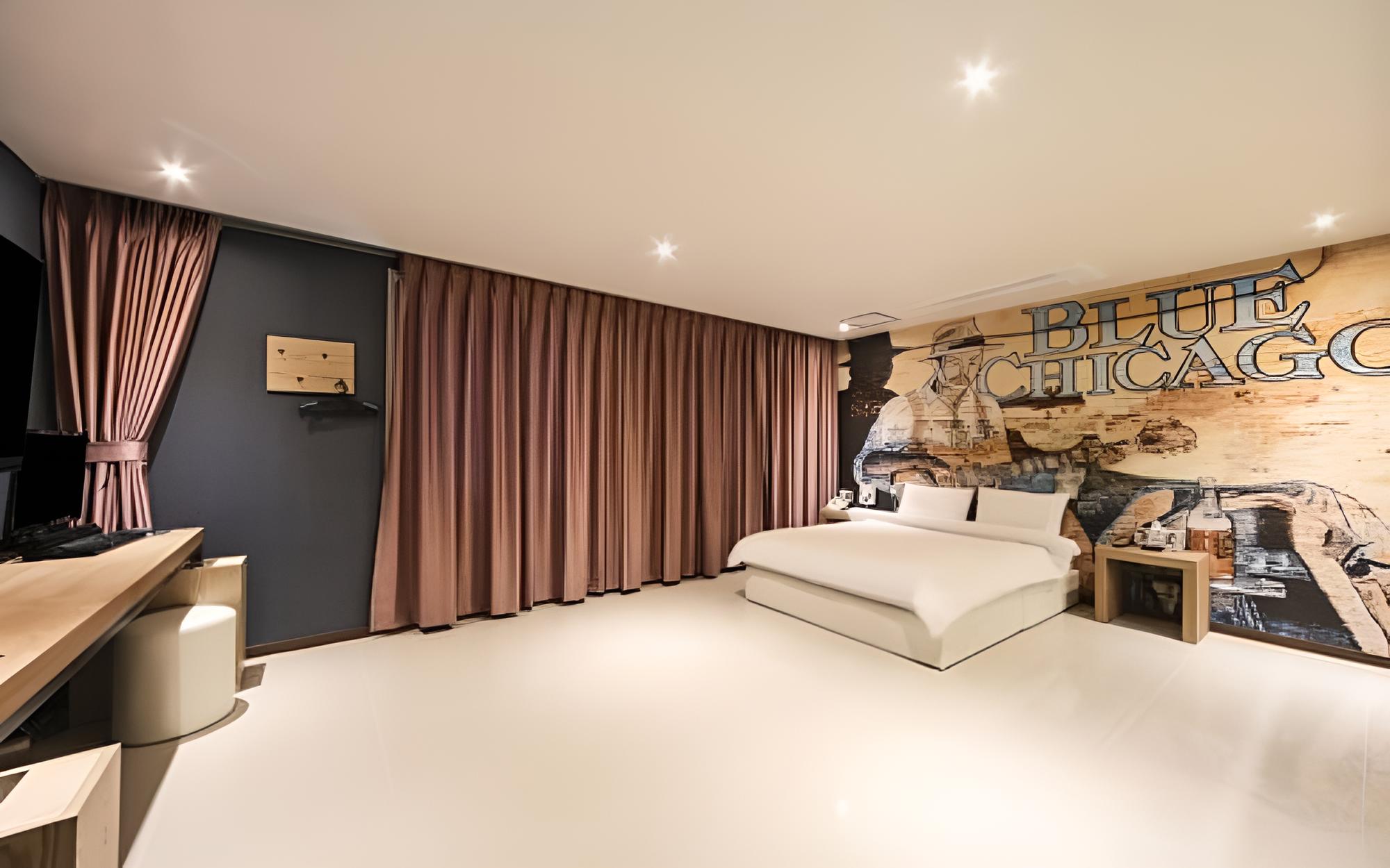 Room (Premium-GTX1060 Couple PC (Netflix vi) photo 1