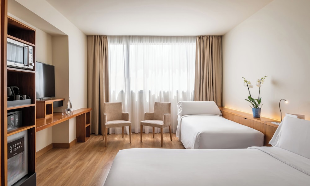 Standard Double or Twin Room (With extra bed) photo 2