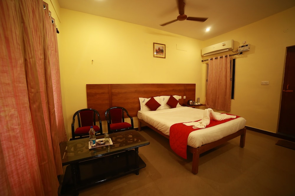 Standard Room, 1 Queen Bed, Non Smoking