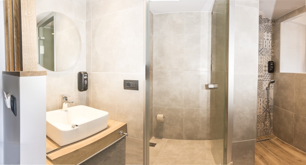 Deluxe Double Room, Sea View - Photo 3