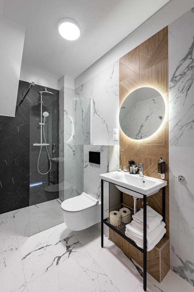Standard Double or Twin Room - Photo 14