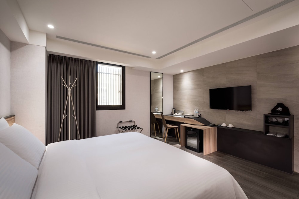 Double Room, 1 Queen Bed photo 3
