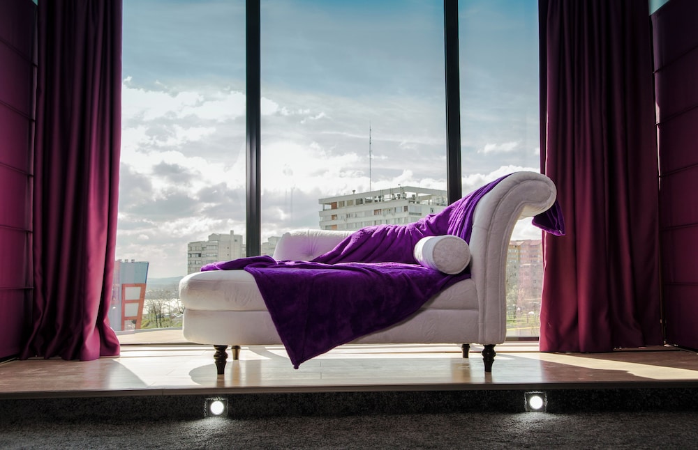Deluxe Penthouse, Balcony, River View