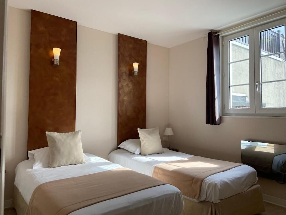 Quadruple Room, 2 Bedrooms, Sea View photo 2