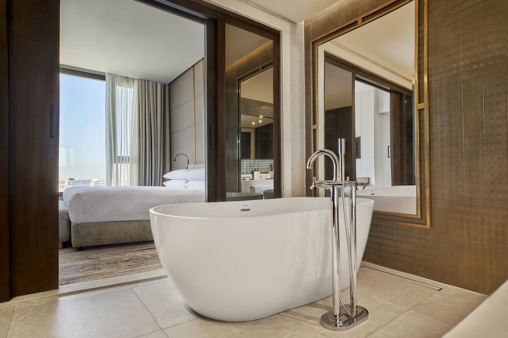 1 Bedroom Suite Club Floor Arkan Plaza View - Photo 2