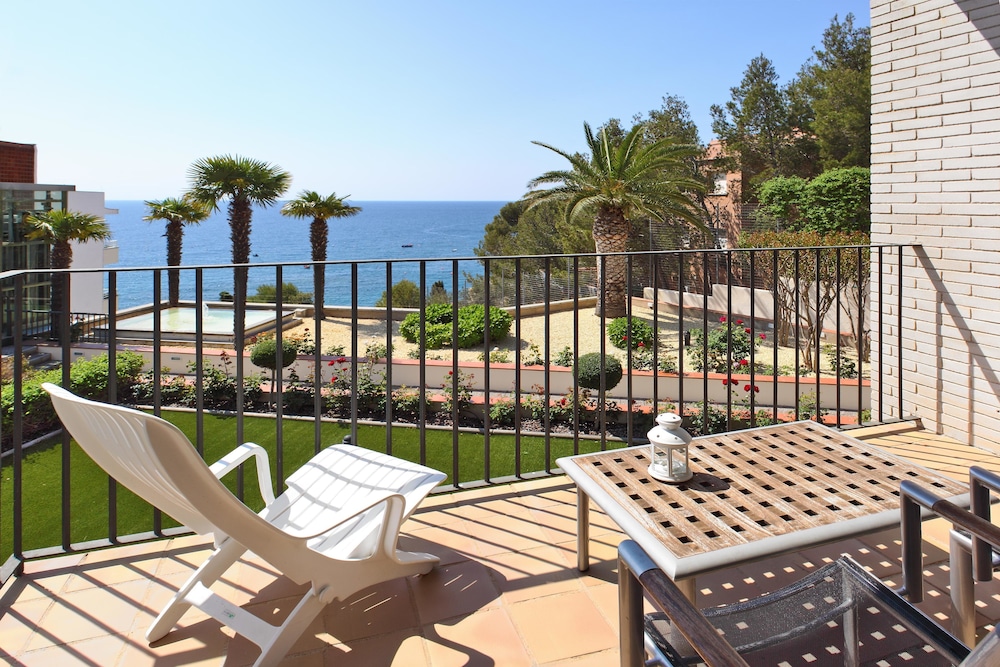 Family Suite, Balcony, Garden View photo 2