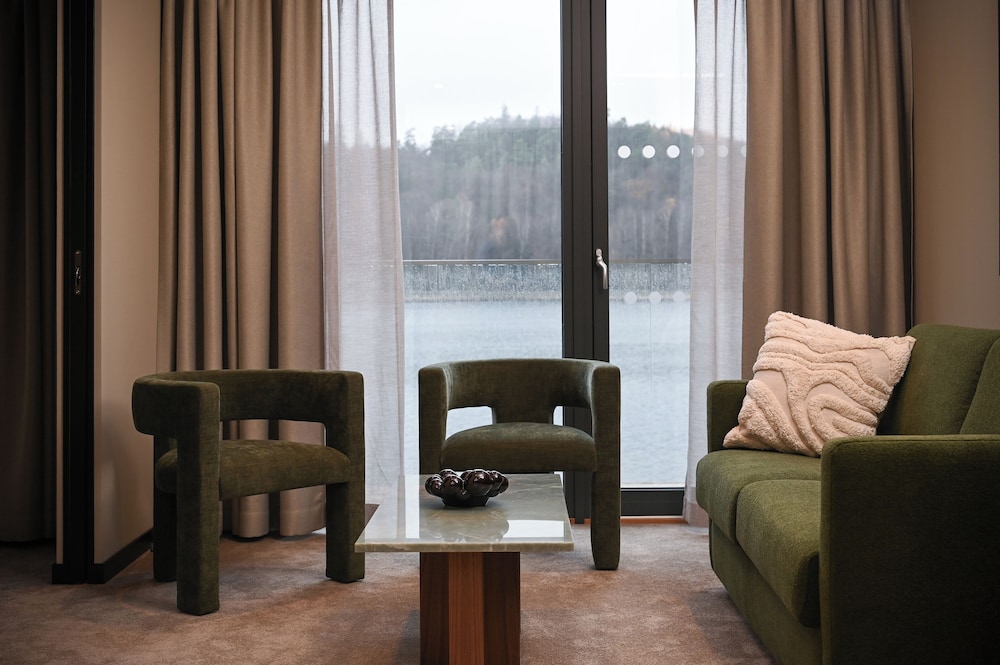 Deluxe Suite, Sauna, Lake View photo 2