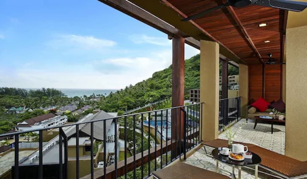 Ocean View Family Suite - Photo 8