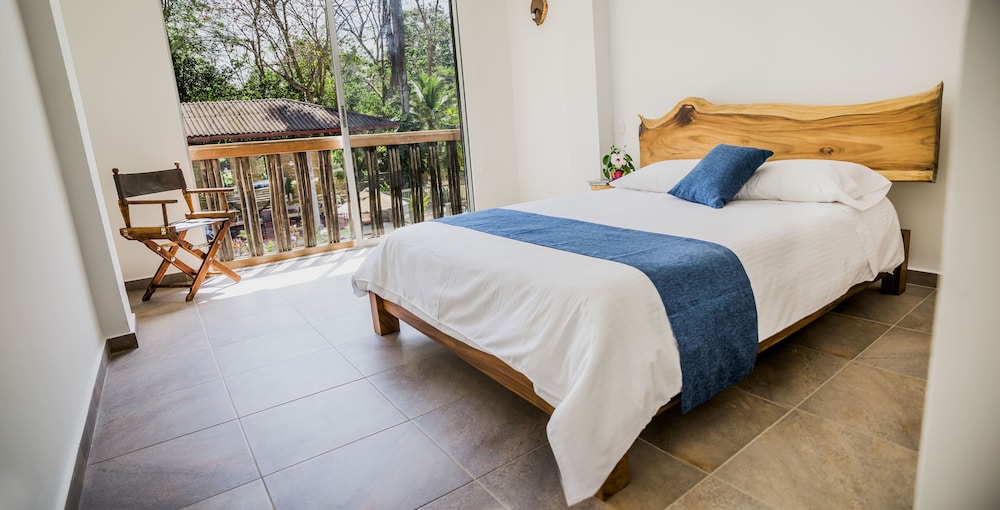 Superior Double Room, 1 Queen Bed, Garden View photo 2