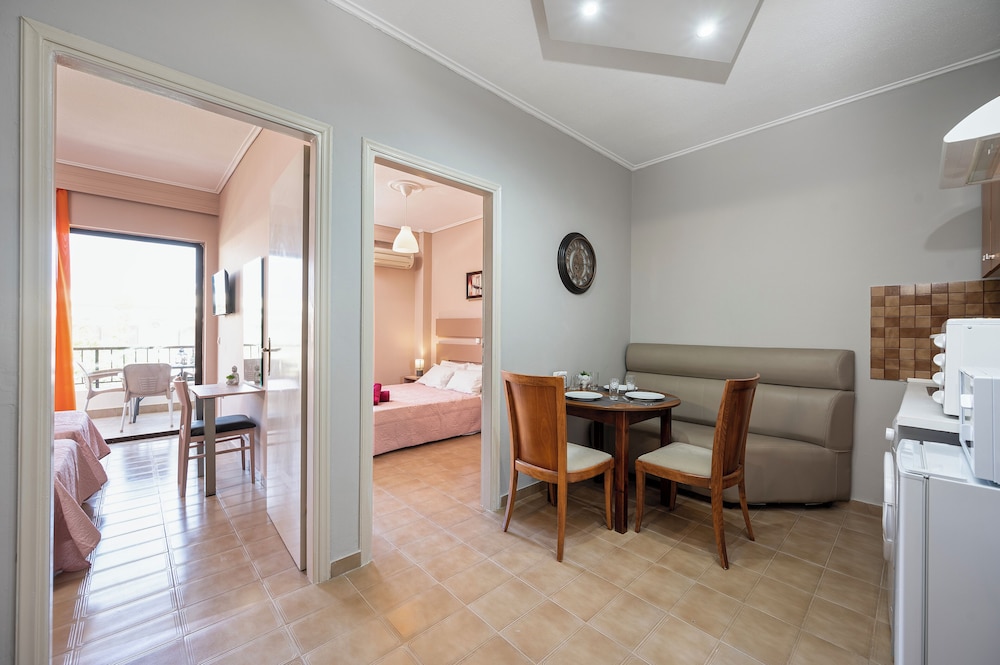 Family Quadruple Room, Balcony, City View