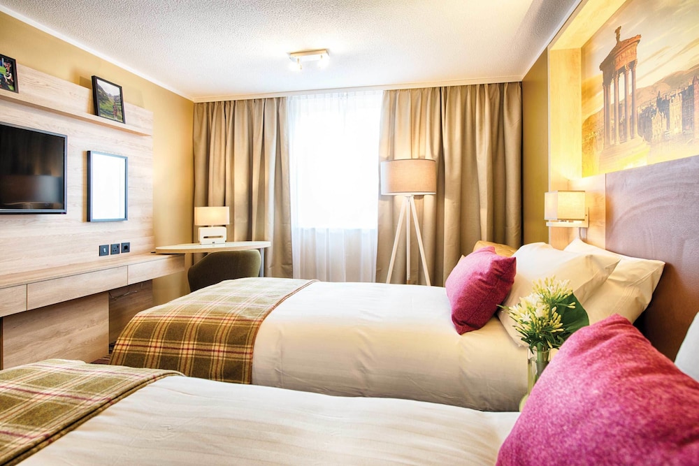 Standard Room 3 Single Beds