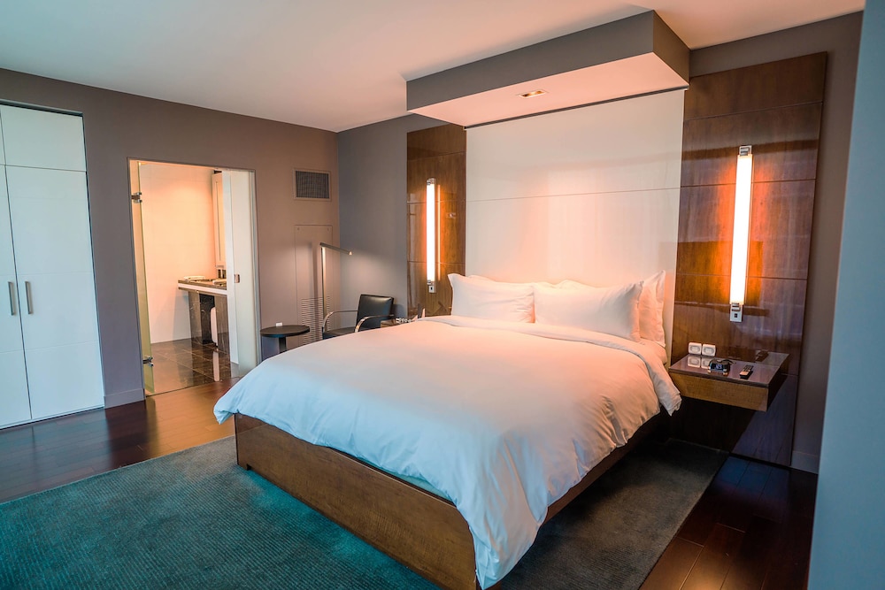 Executive Suite, 1 Bedroom, City View