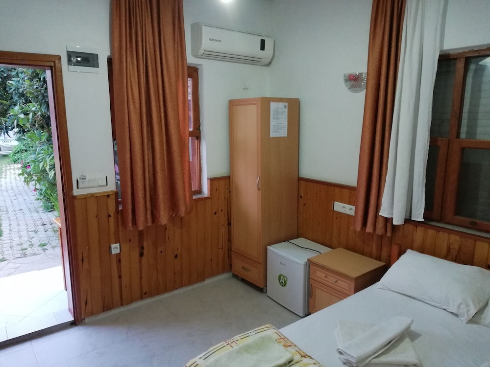 Economy Room photo 2