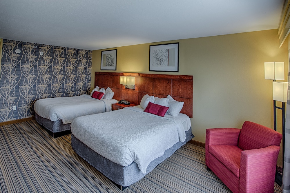 Room, 2 Queen Beds - Photo 3