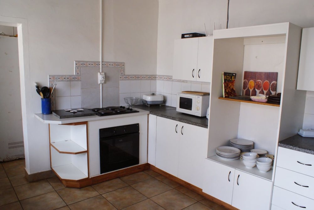 Room (1)