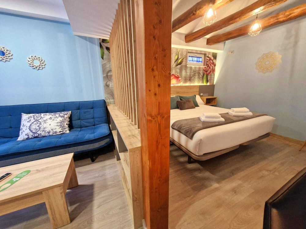 Superior Suite, City View