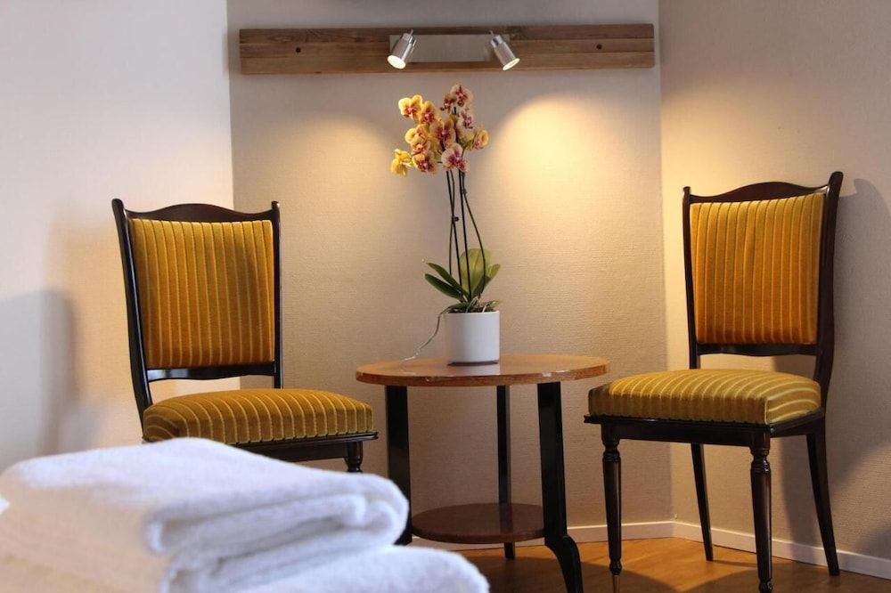 Comfort Twin Room, City View photo 3