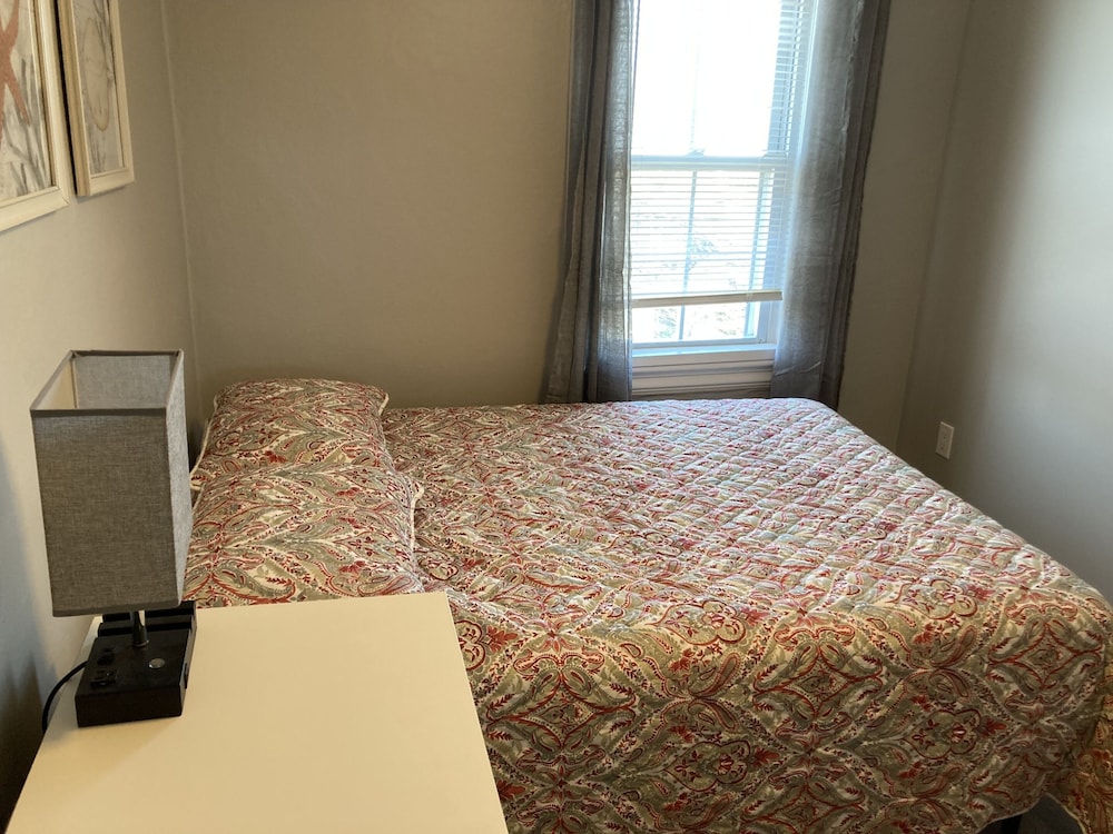 Comfort Double Room, Shared Bathroom (Room 12) photo 3
