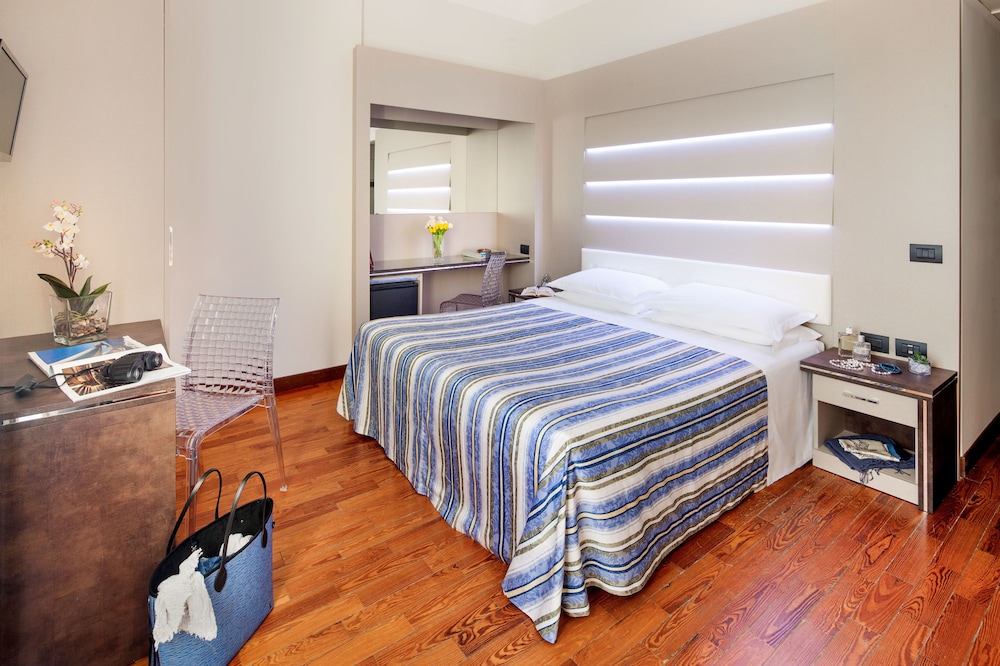 Superior Double Or Twin Room, 1 Bedroom, Sea View photo 3