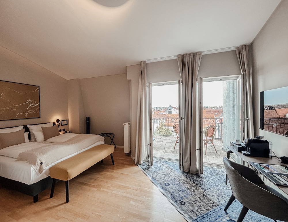 Comfort Double Room, Balcony, Garden Area photo 1