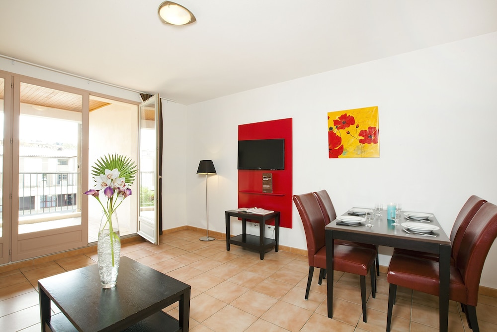 Comfort Apartment, Balcony - Photo 3