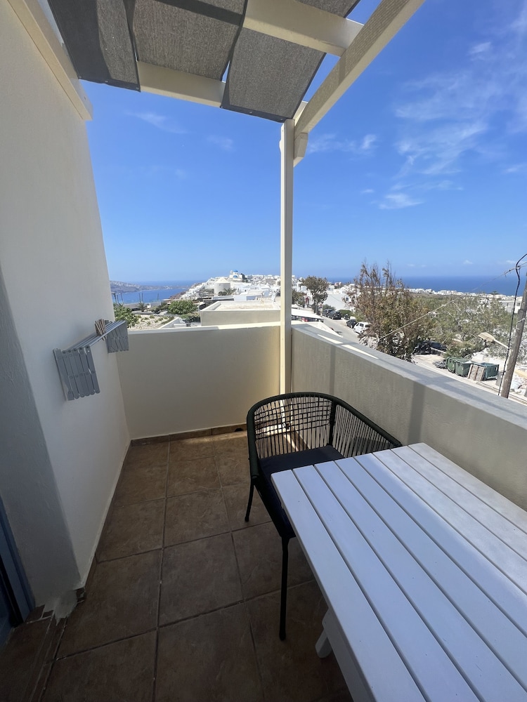 Superior one Bedroom Apartment with outdoor Hot Tub - Photo 7