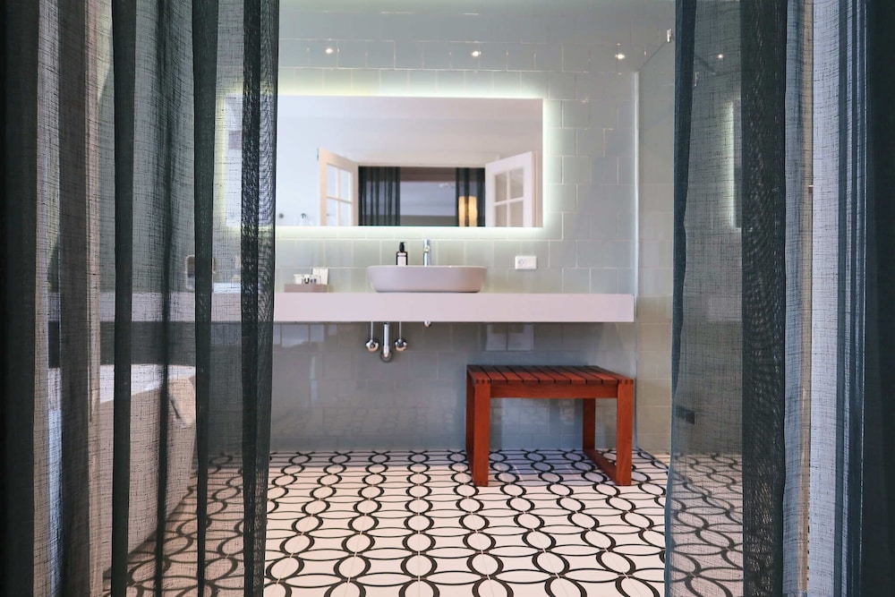 Junior Suite - Photo 8
