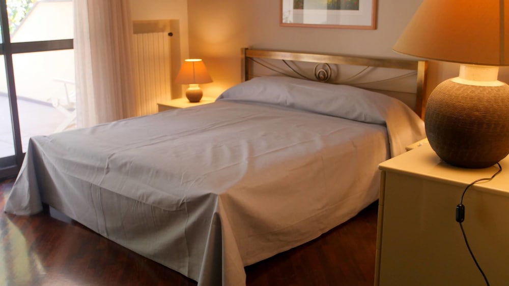 Triple Room, Private Bathroom (External )