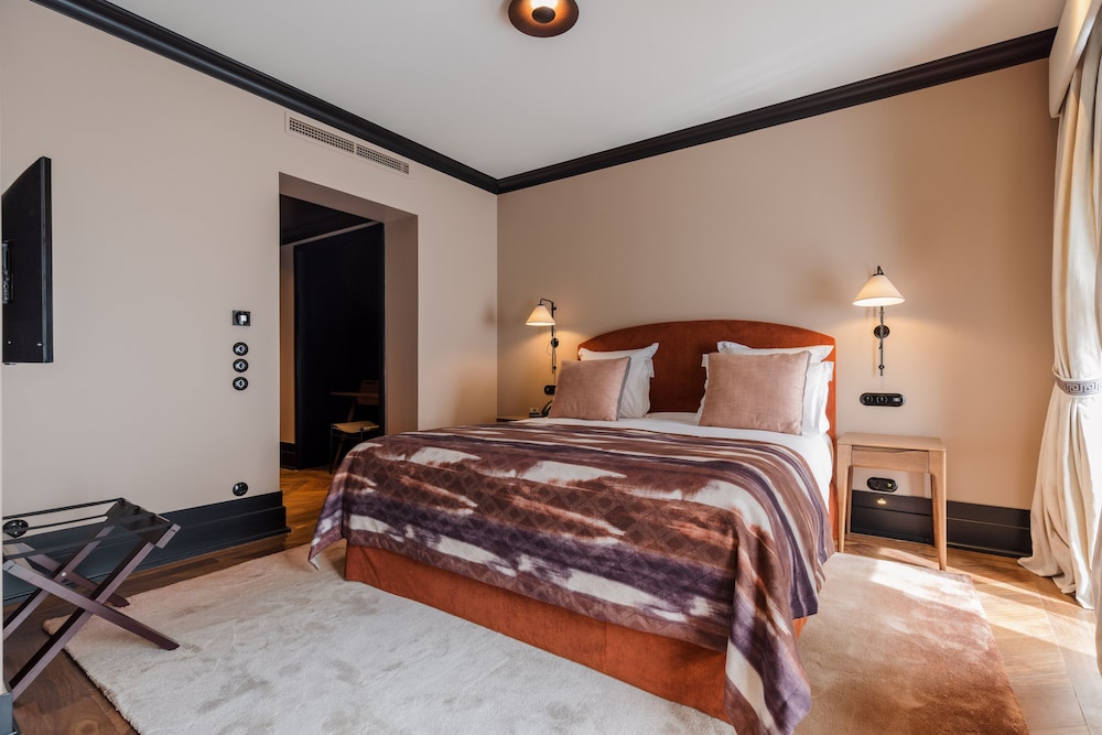 Deluxe Double Room (Garden)