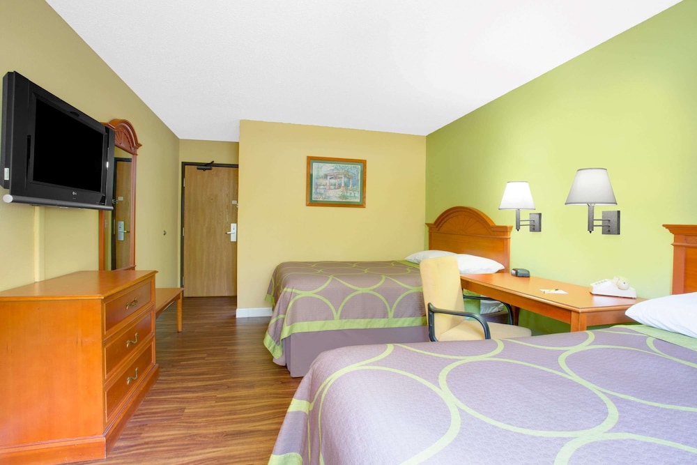 Room, 2 Queen Beds, Non Smoking - Photo 4