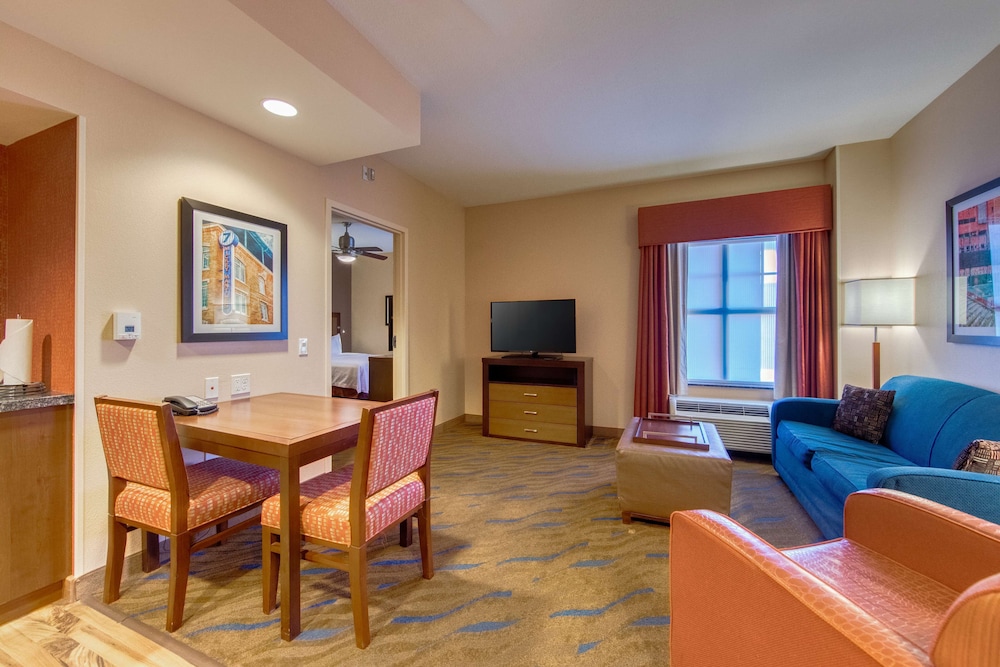 Suite, 2 Queen Beds, Non Smoking photo 1