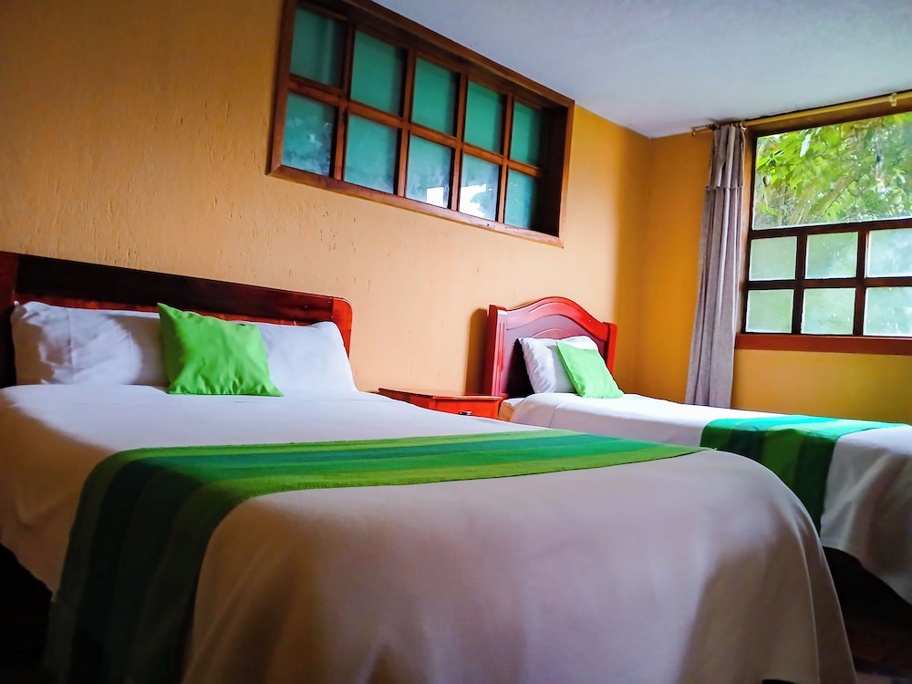 Comfort Triple Room, Private Bathroom, Mountain View photo 2