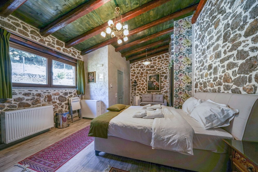 Junior Chalet (Defkalion) photo 2