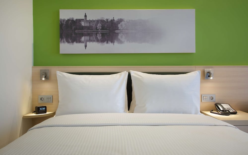 Room, 1 Queen Bed, Accessible, Non Smoking photo 1
