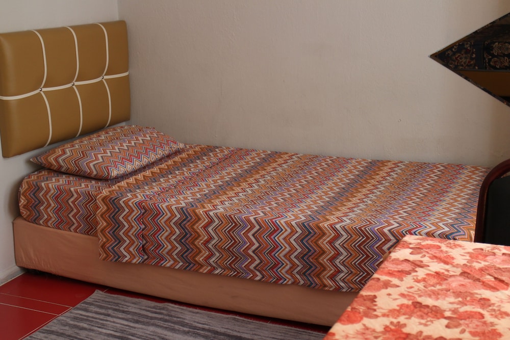 Standard Single Room photo 2