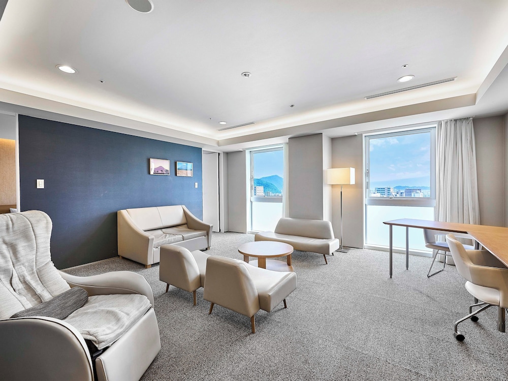 Deluxe Twin Room, Non Smoking (for 3 people)