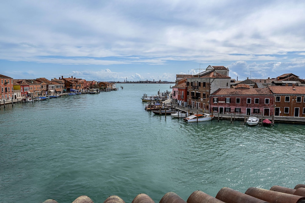 Suite (Riva, Canal View) thumbnail 5