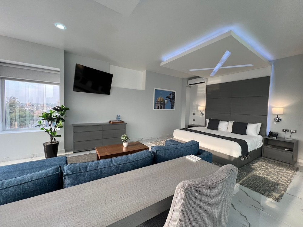 Master Suite photo 2