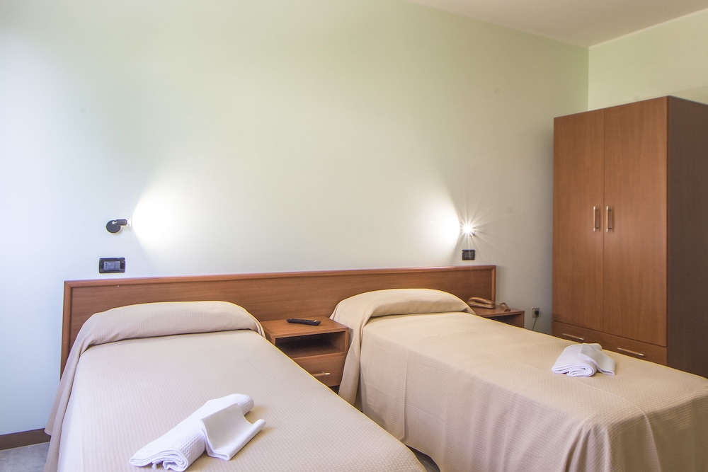 Classic Double or Twin Room photo 1